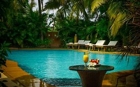 Papa Jolly Eco Resort-Near Morjim Beach